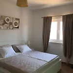Milka - Uz Apartment