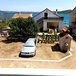 Milka - Uz Appartement *
