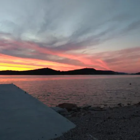 Milka - Uz Apartment Betina (Sibenik-Knin)